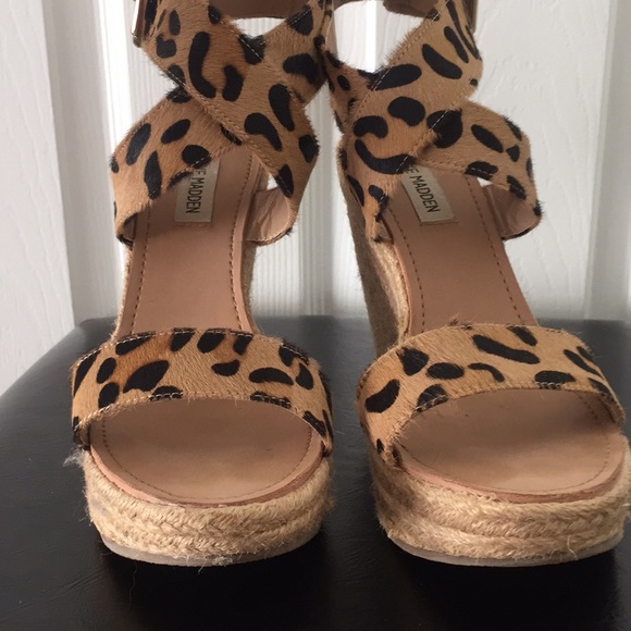 SOLD- Steve Madden Fantsikl Leopard Espadrille - Picture 2 of 6